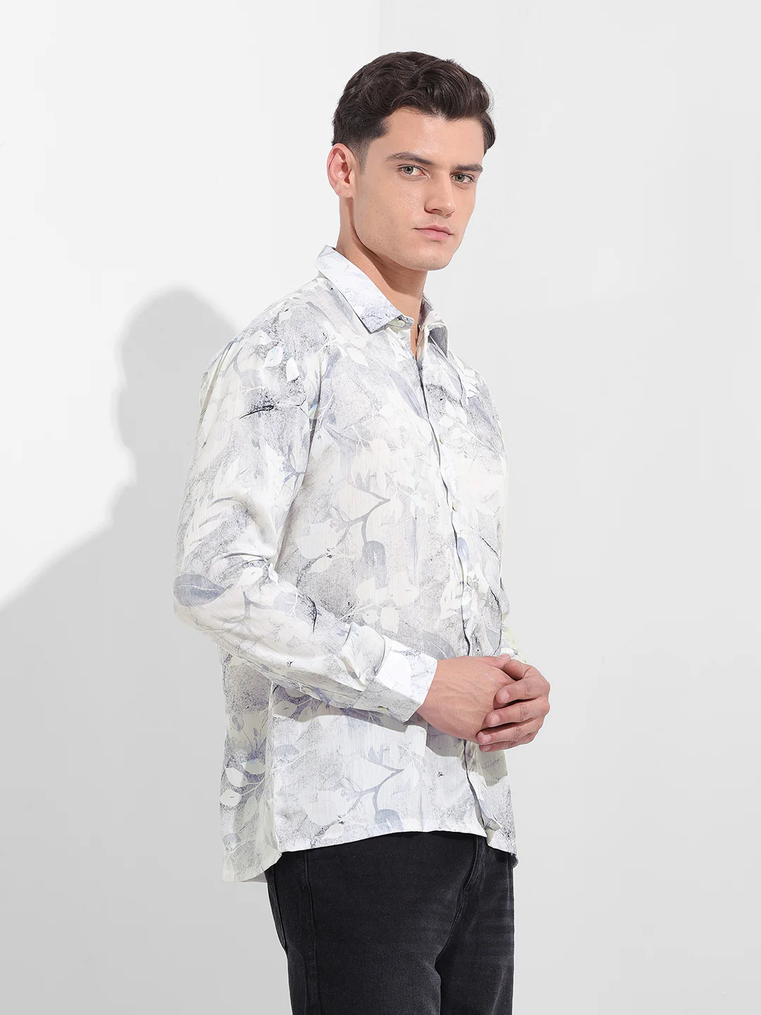 Men's Grey Relaxed Fit Printed Casual Shirt - Image 5