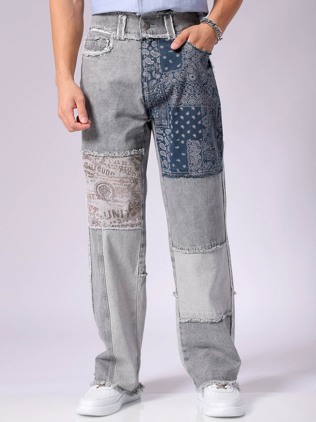 Men's Grey Relaxed Fit Colourblocked Casual Jeans