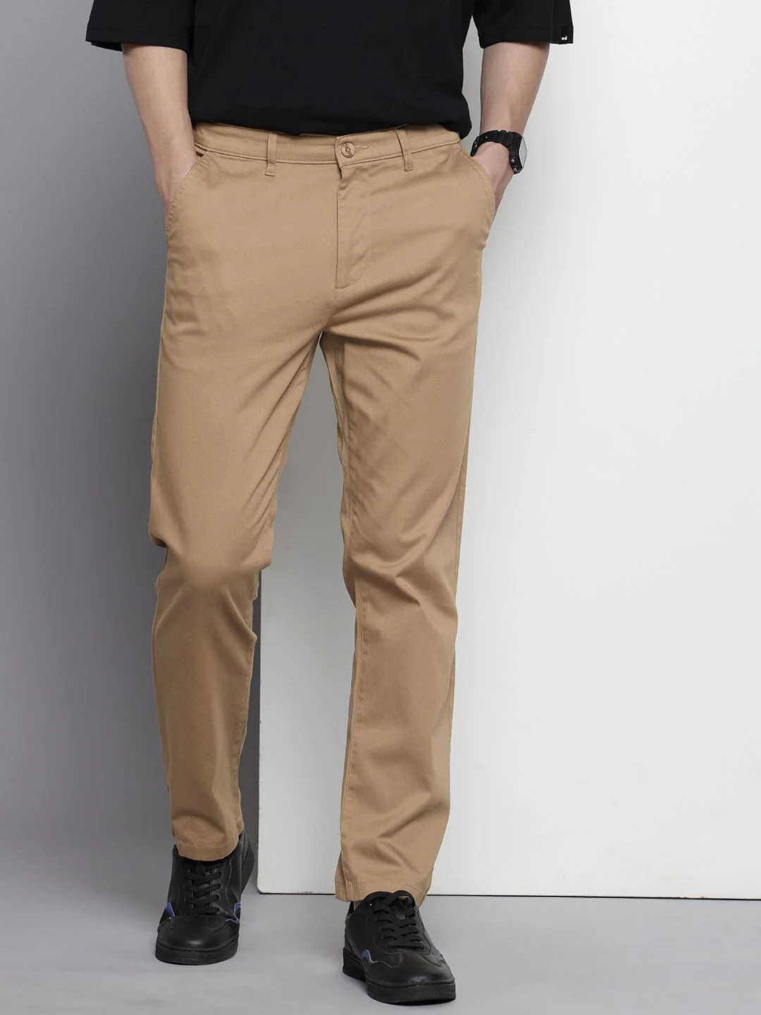 Men's Khaki Regular Fit Solid Casual Chinos