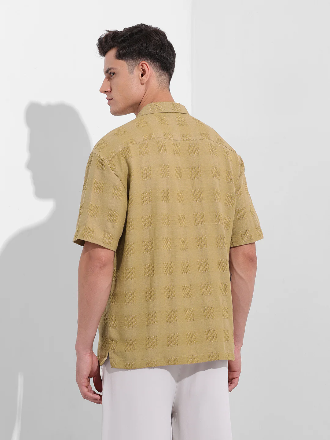 Men's Khaki Relaxed Fit Textured Resort Shirt - Image 5