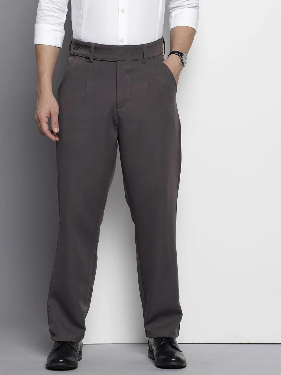 Men's Dark Grey Loose Fit Solid Casual Trouser