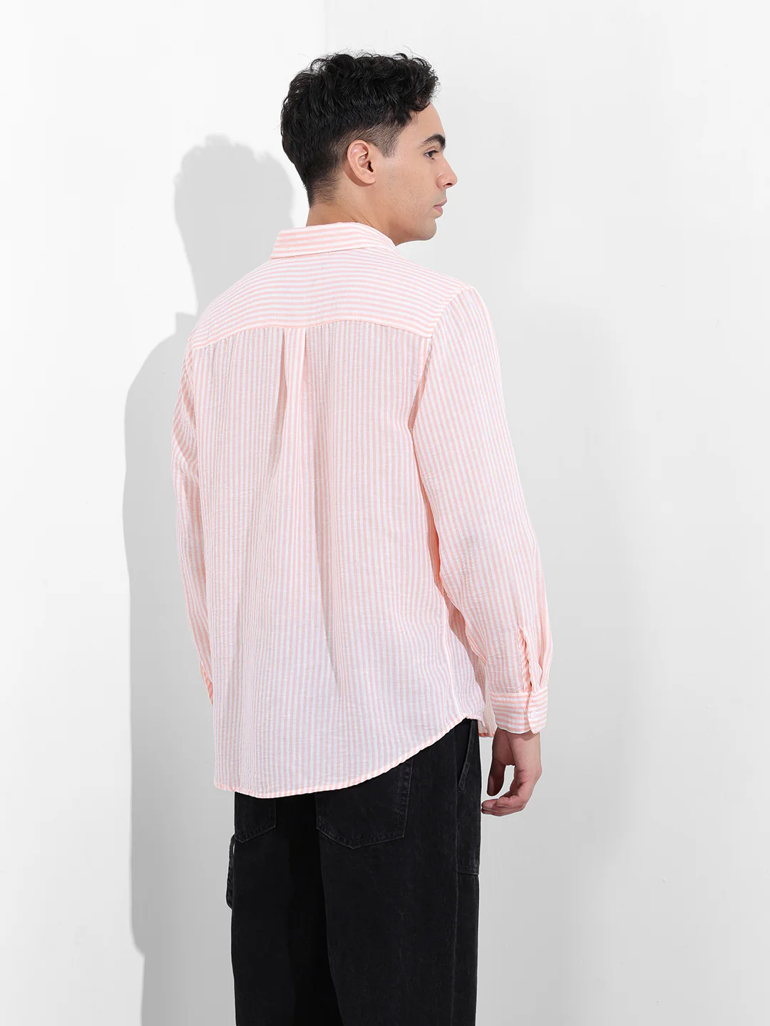 Men's Pink Relaxed Fit Striped Casual Shirt - Image 6