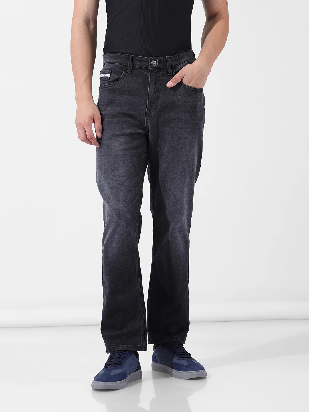 Men's Black Regular Fit Solid Casual Jeans