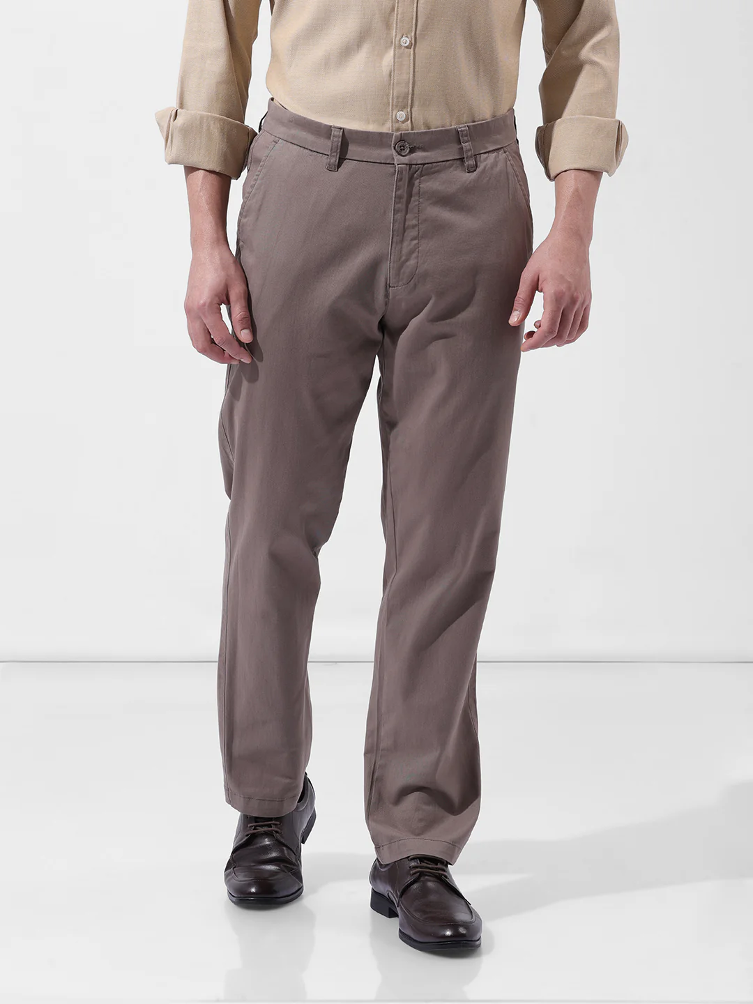 Men's Taupe Regular Fit Solid Casual Chinos