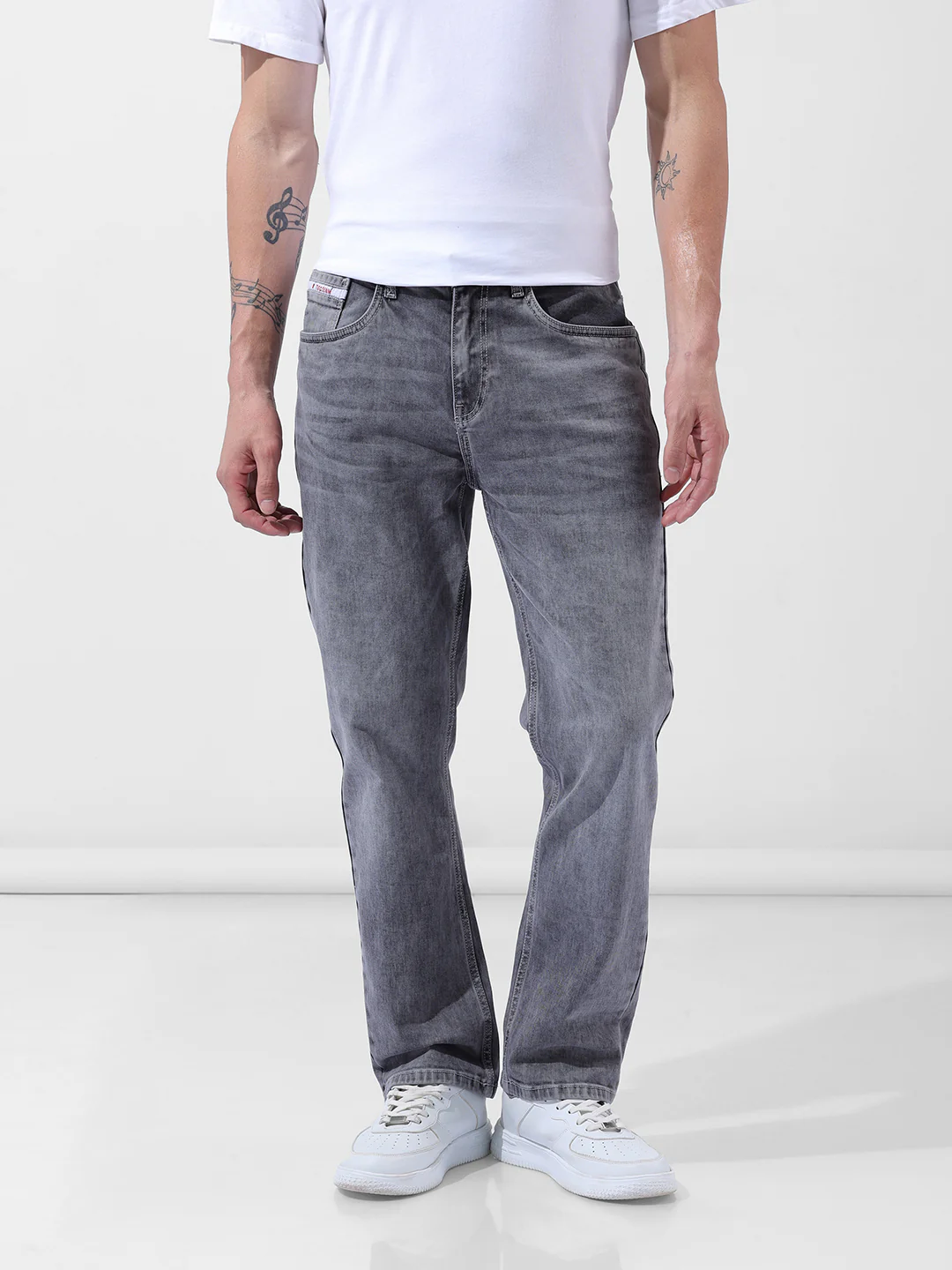 Men's Grey Regular Fit Solid Casual Jeans
