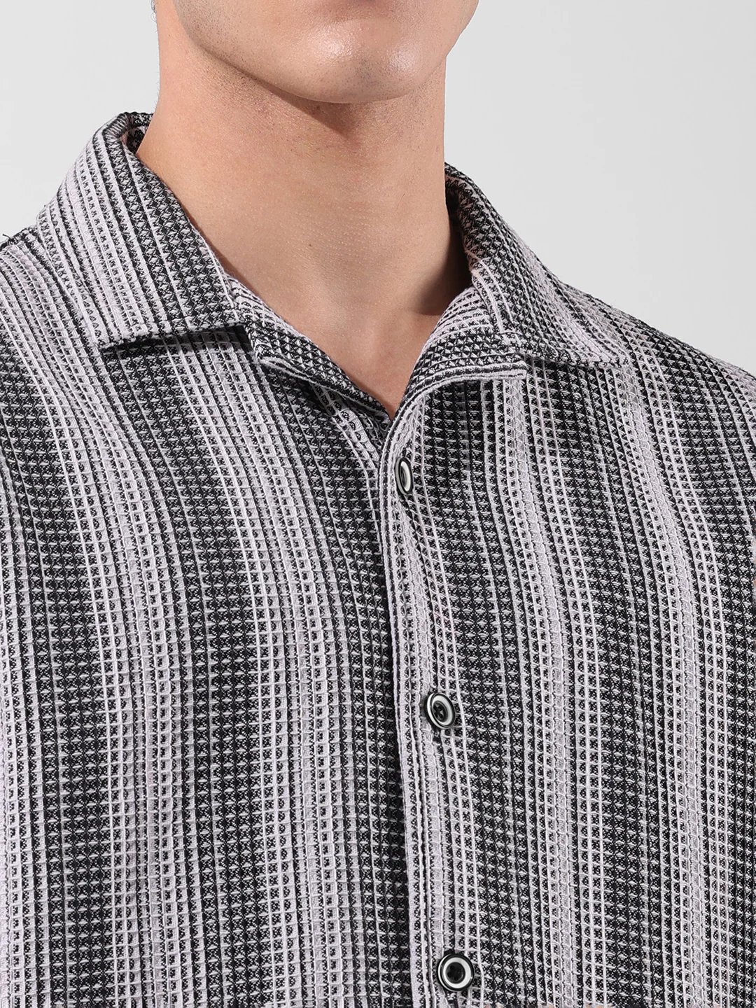 Men's Grey Relaxed Fit Checked Resort Wear Shirt - Image 3