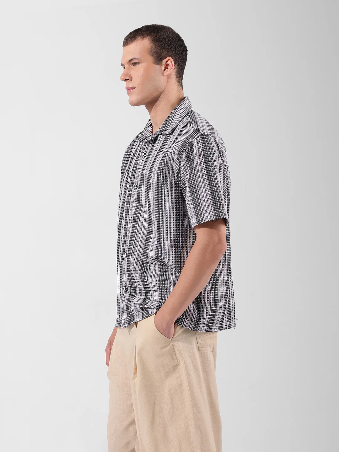 Men's Grey Relaxed Fit Checked Resort Wear Shirt - Image 4