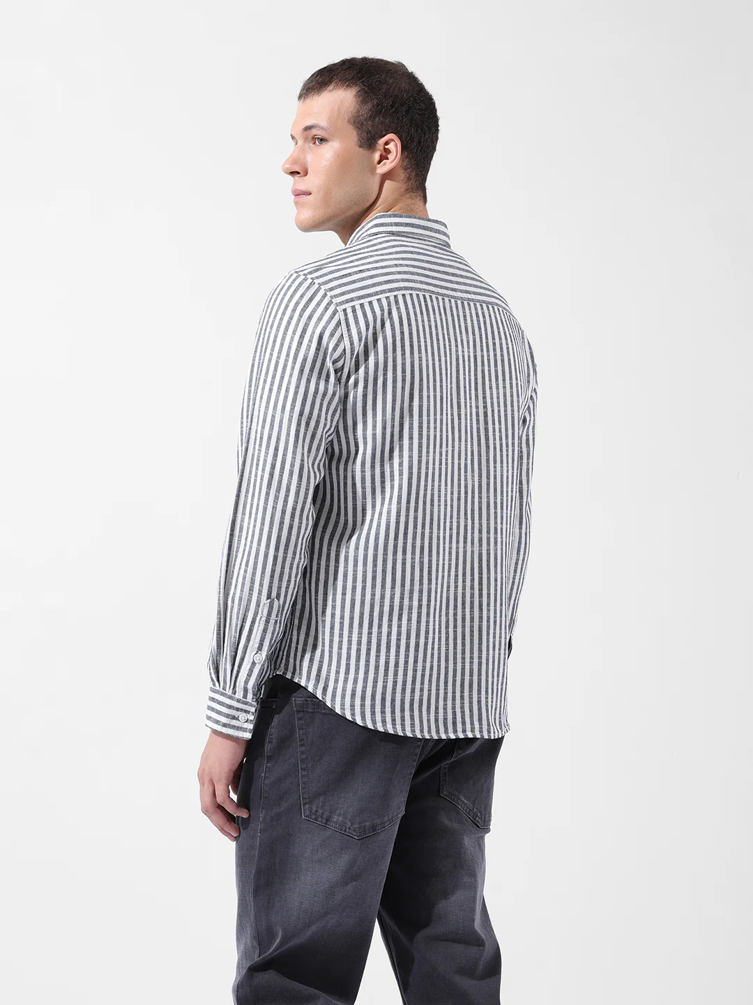 Men's Navy Blue Slim Fit Striped Casual Shirt - Image 6