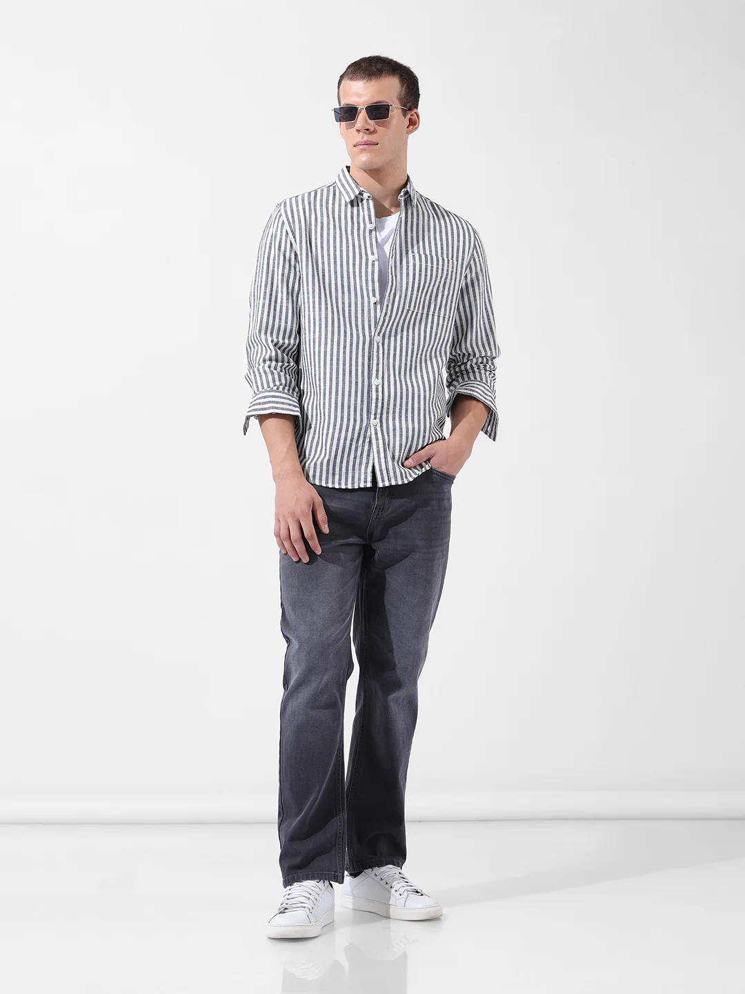 Men's Navy Blue Slim Fit Striped Casual Shirt - Image 9