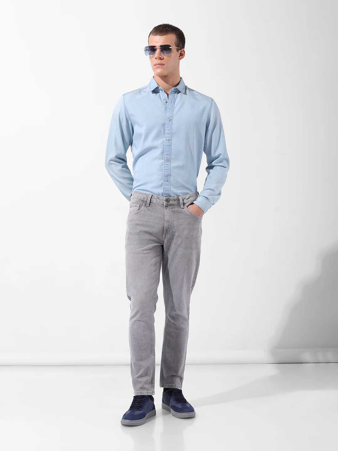 Men's Grey Slim Fit Casual Jeans