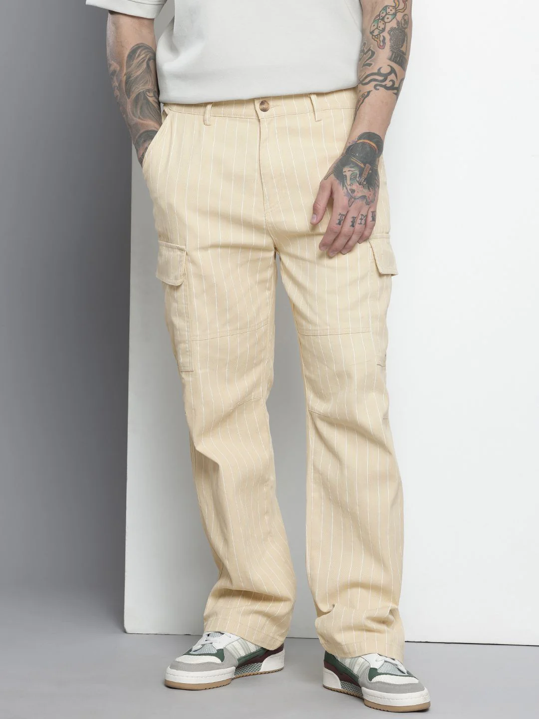 Men's Cream Relaxed Fit Geometric Print Utility Cargo